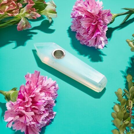 What types of crystals are available for these pipes?