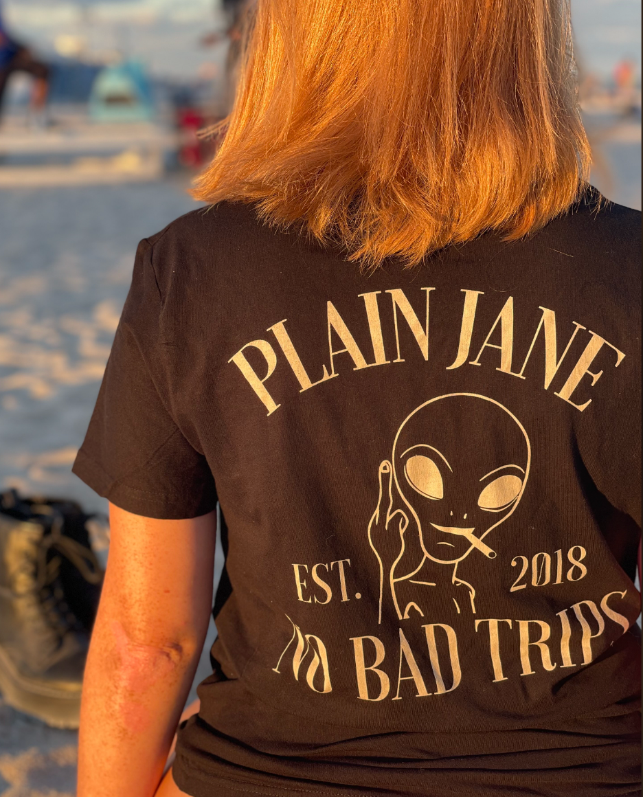 Can you provide details on the sizing for the Plain Jane Alien tee?