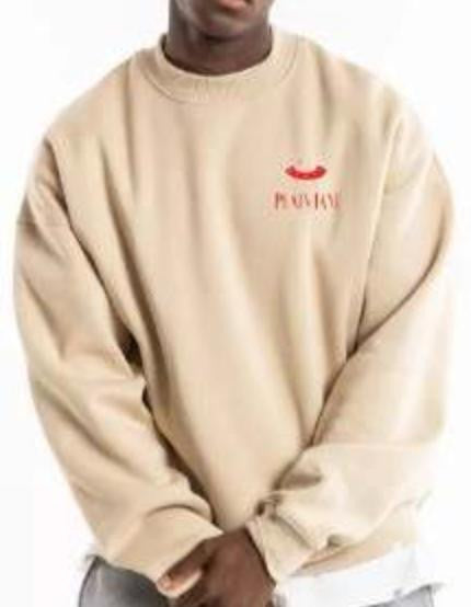 How would you describe the fit of the Sweater Crew Neck No Bad Trips?